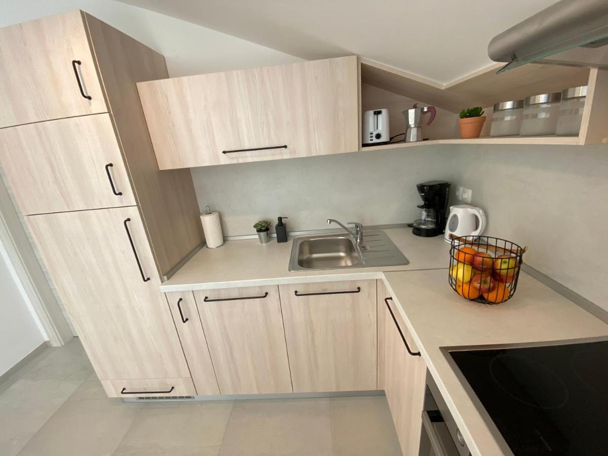 Apartment Vital Нерезине Екстер'єр фото